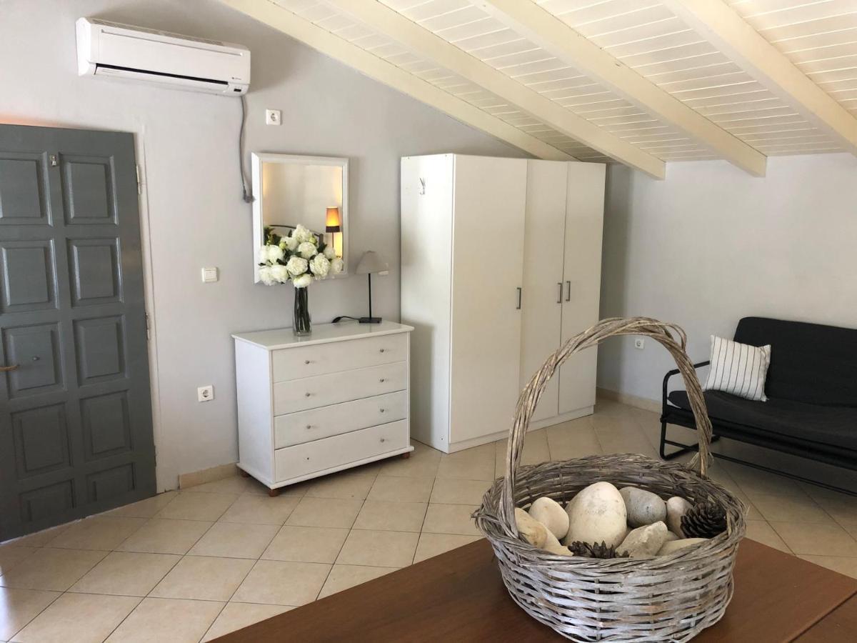 Sofita Studio Apartment ไกออส ภายนอก รูปภาพ